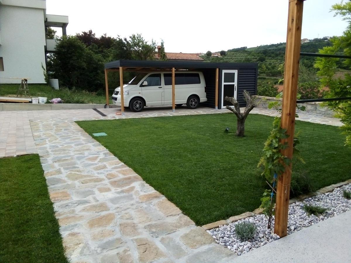Casa Miranda - Family Comfort In A Quiet Area, Near The Sea, With Bbq And Free Parking Zgornje Skofije Exterior photo