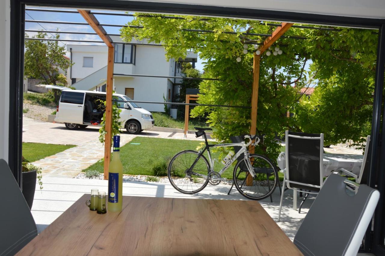 Casa Miranda - Family Comfort In A Quiet Area, Near The Sea, With Bbq And Free Parking Zgornje Skofije Exterior photo